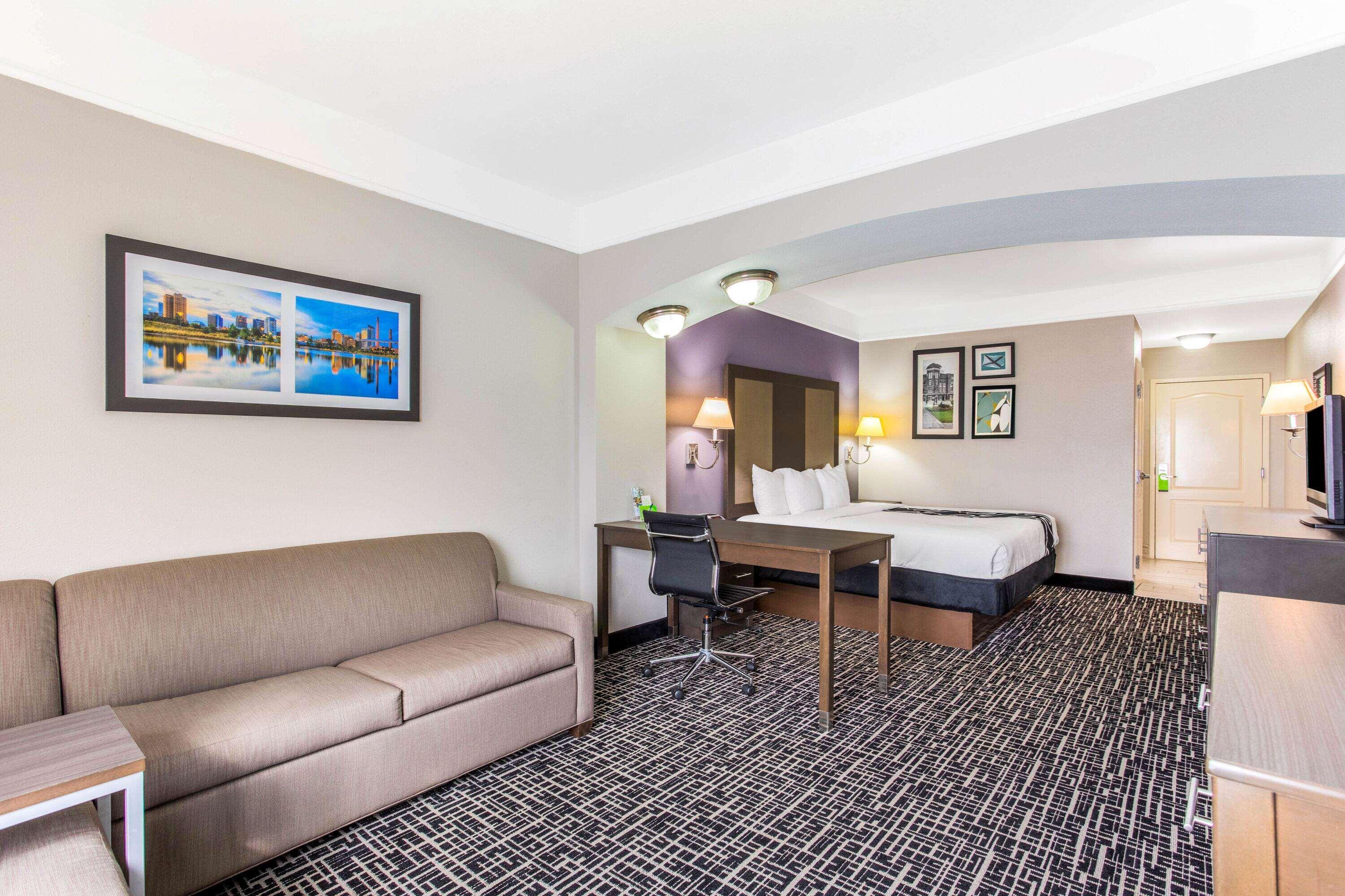 La Quinta Inn & Suites Fultondale Buitenkant foto