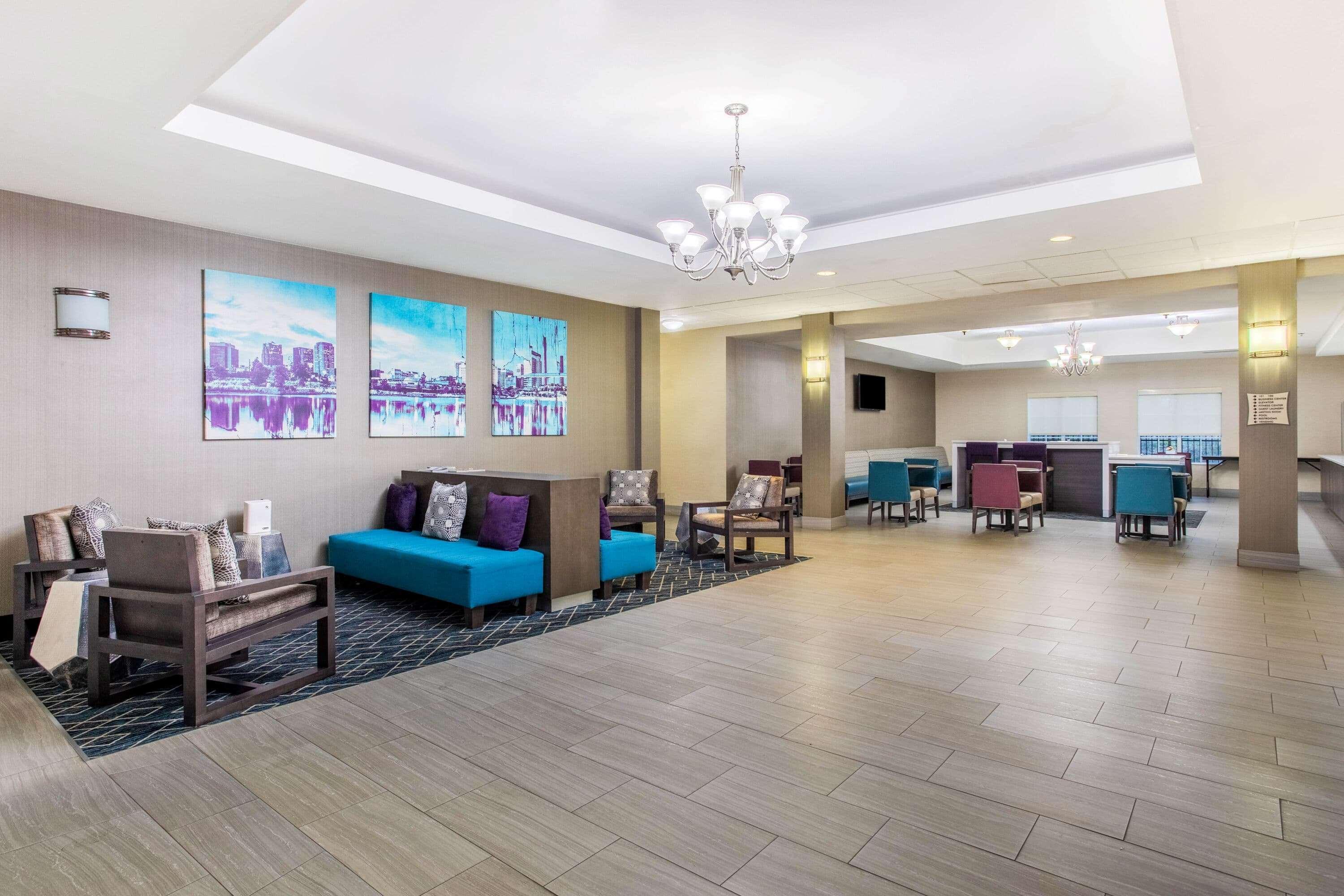 La Quinta Inn & Suites Fultondale Buitenkant foto