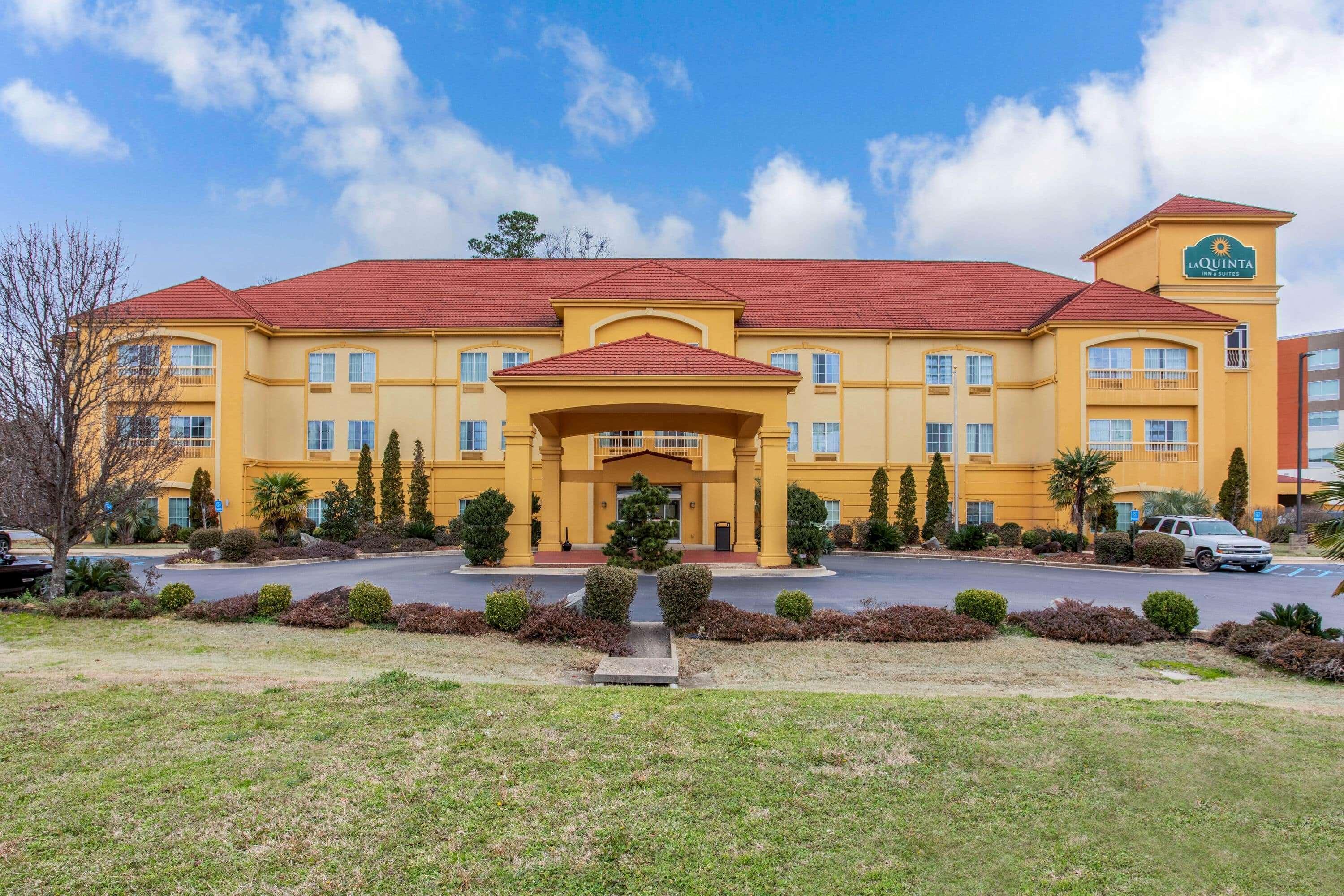 La Quinta Inn & Suites Fultondale Buitenkant foto