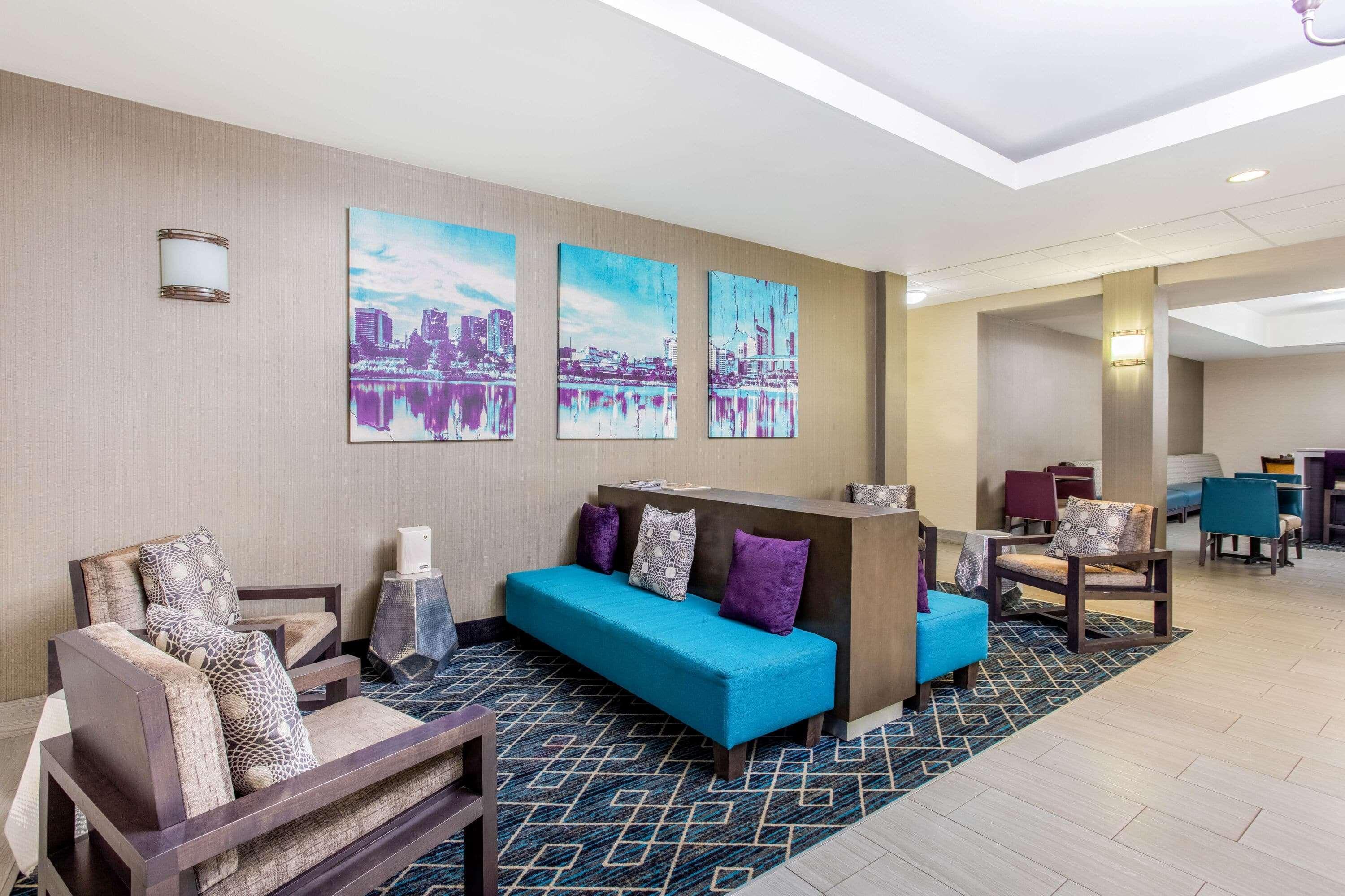 La Quinta Inn & Suites Fultondale Buitenkant foto
